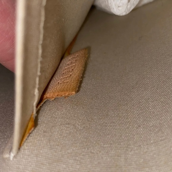 Louis Vuitton Vernis Alma - Picture 8 of 9